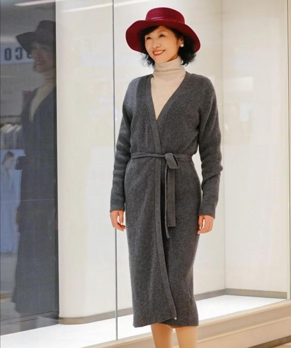 誰說老年人怎麼打扮也沒用,看看61歲的時尚奶奶,氣質吊打年輕人 誰說老年人怎麼打扮也沒用,看看61歲的時尚奶奶,氣質吊打年輕人