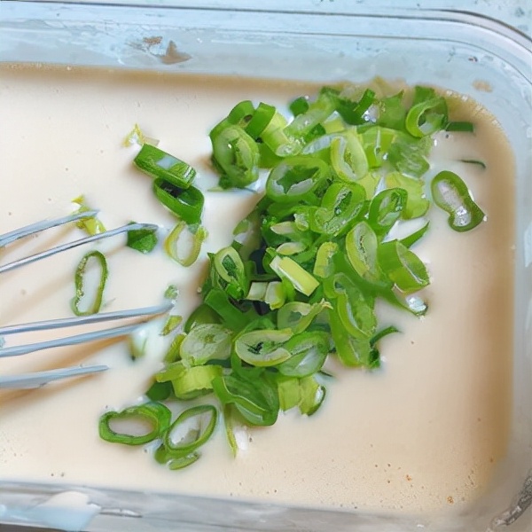 美味的蔥香薄脆，好吃到停不下來