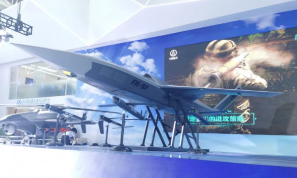總結航展:中國版忠誠僚機,殲-20的飛行彈艙,飛鴻-97無人戰鬥機 總結航展:中國版忠誠僚機,殲-20的飛行彈艙,飛鴻-97無人戰鬥機