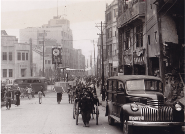 國軍總司令範紹增率部起義後，他心愛的七個妻妾如何處理？