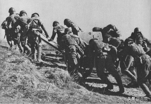 八路軍有炮無彈,連長“偷”回日軍279發彈:看你日本兵狂不狂 八路軍有炮無彈,連長“偷”回日軍279發彈:看你日本兵狂不狂