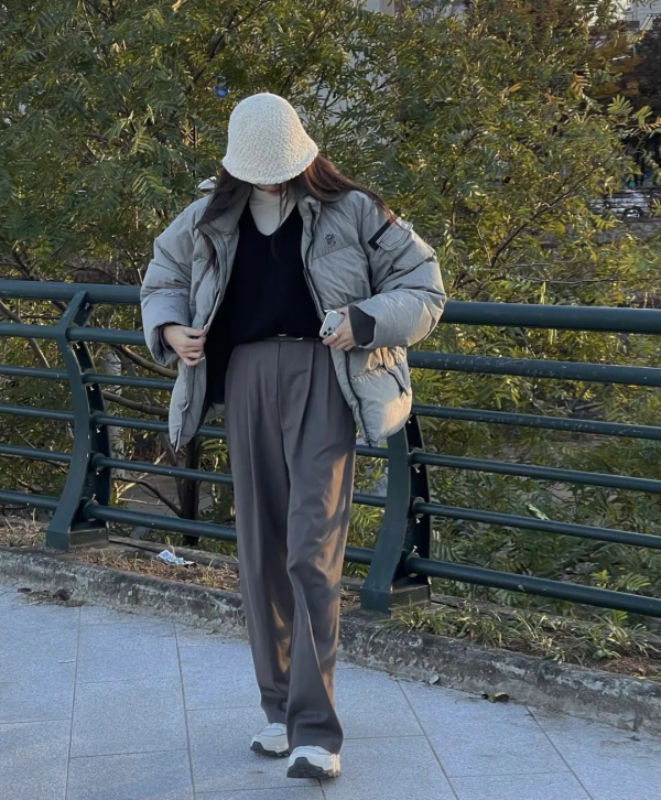 你還在穿小黑褲嗎?今冬流行這5條褲子 你還在穿小黑褲嗎?今冬流行這5條褲子