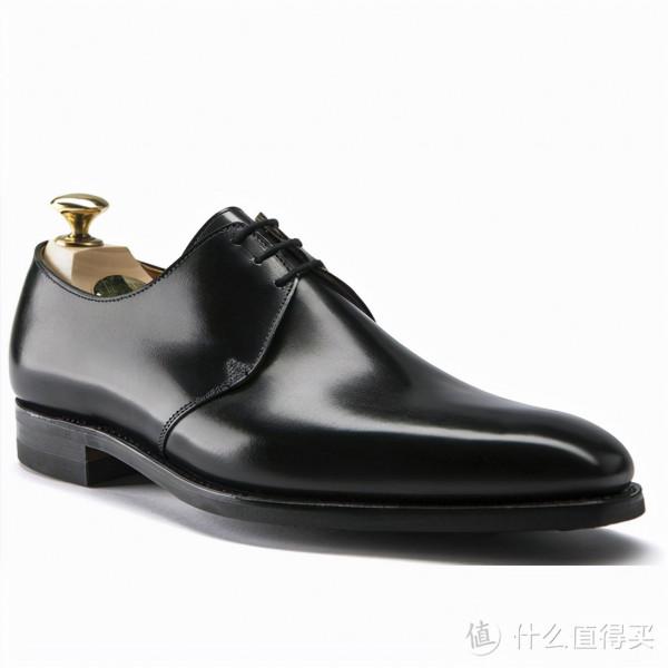 《007無暇赴死》53歲硬漢特工都穿了啥？曾被評為最佳著裝男士