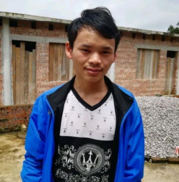 母親離家出走，寒門父親靠低保維持生活，供兒子考上北大