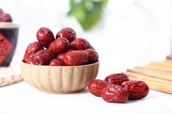 經常腹脹可能是胃下垂，不注意還會使肝臟下垂！中醫一招教你治療