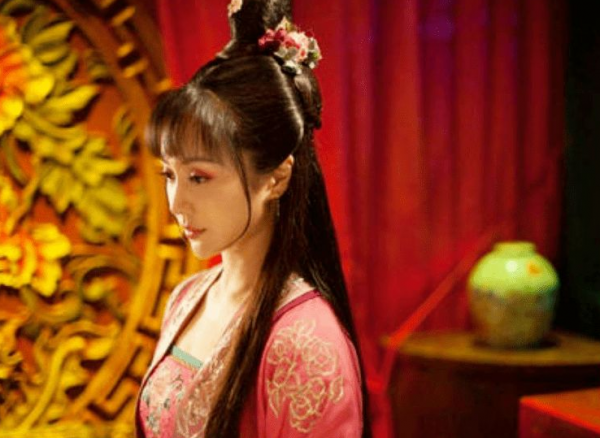 古人常說:“不怕紅杏出牆,就怕野花進房”是何意?其中有何道理 古人常說:“不怕紅杏出牆,就怕野花進房”是何意?其中有何道理