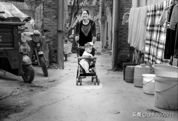 八十年代前的一個惡作劇——看瓜