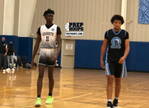 12分15板15帽，場均9.3封蓋！16歲美國天才中鋒，天賦太炸了啊