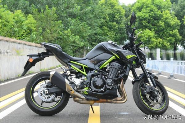 不只是價效比高 準公升級四缸街車 川崎Z900簡單試駕 不只是價效比高 準公升級四缸街車 川崎Z900簡單試駕