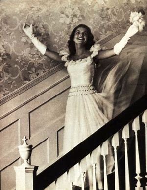 最傳奇的第一夫人傑奎琳:一婚為愛 再婚為錢 第三次不婚只為陪伴 最傳奇的第一夫人傑奎琳:一婚為愛 再婚為錢 第三次不婚只為陪伴