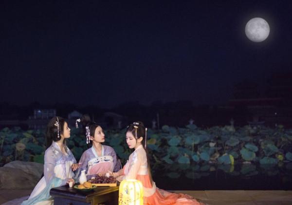 明月逐人來·奔月(獨木橋體) 明月逐人來·奔月(獨木橋體)