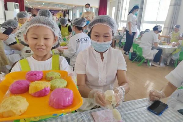 月團圓,人團圓 月團圓,人團圓