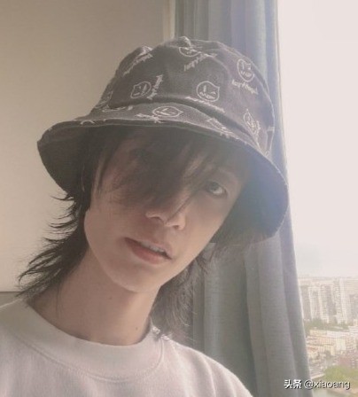 孟美岐一定是被他的才華所吸引