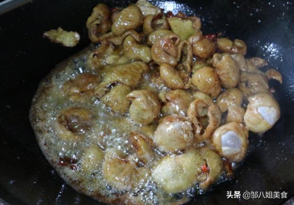 清洗豬大腸，巧用一招，洗得乾乾淨淨，無異味，爆炒滷煮都好吃