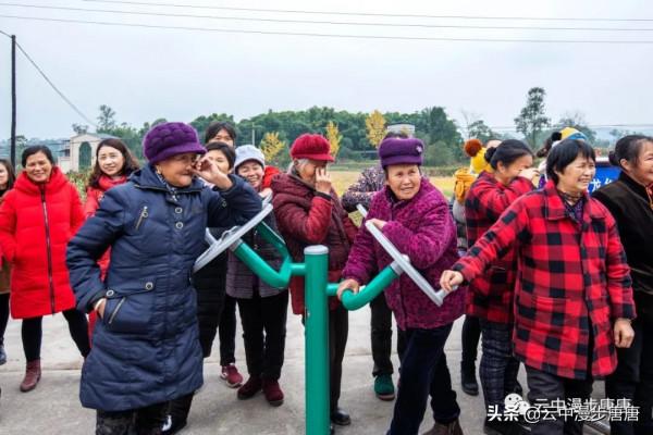 行走的風景——嶽池伏龍之二