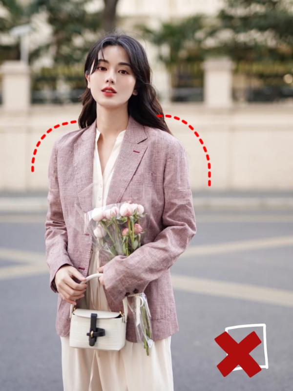 2021秋冬“大女人風”最流行,夠颯夠時髦 2021秋冬“大女人風”最流行,夠颯夠時髦