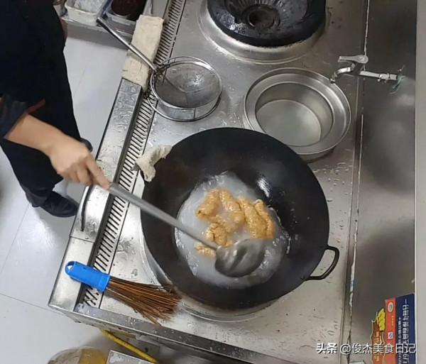 發肉皮的正確做法,不需要任何技術,掌握兩個要點零失敗 發肉皮的正確做法,不需要任何技術,掌握兩個要點零失敗