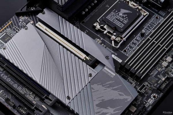 12th酷睿處理器開箱：Intel的超級戰艦