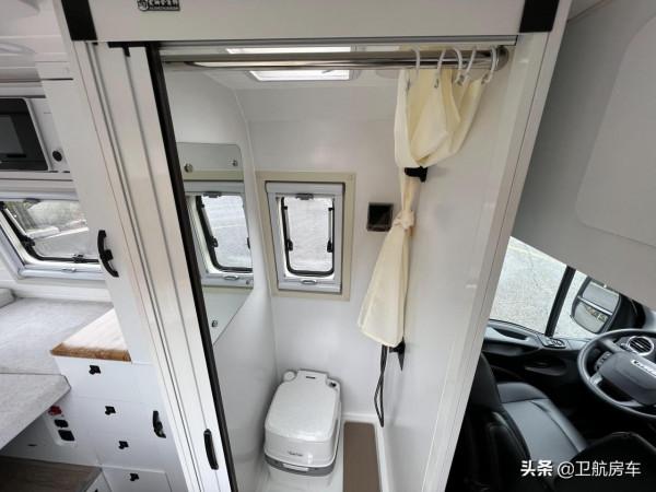 年輕人最愛的經典vanlife佈局，簡約設計，時尚裝飾