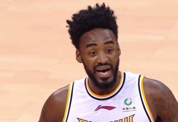 官宣!CBA“三雙王”正式加盟上海隊,李春江要衝擊CBA總冠軍 官宣!CBA“三雙王”正式加盟上海隊,李春江要衝擊CBA總冠軍