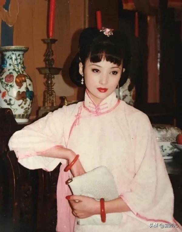 不是穿上旗袍就是女神，這幾位女星告訴你，什麼叫做為旗袍而生