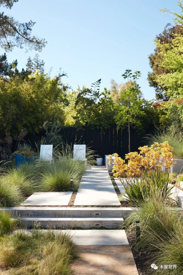 用當年的流行風格改建60年前的木屋,享受現代溫馨的生活 用當年的流行風格改建60年前的木屋,享受現代溫馨的生活