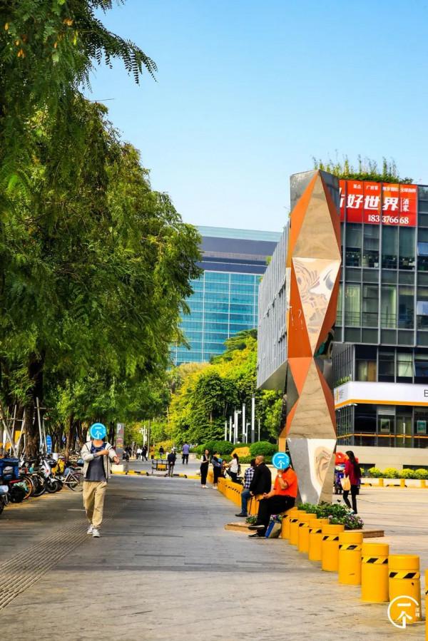 測評深圳“華為村”,還有年薪30萬的華為人麼? 測評深圳“華為村”,還有年薪30萬的華為人麼?