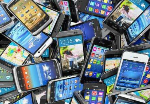 金立手機創始人：以賭籌錢失敗，負債200多億跑路，至今去向成謎