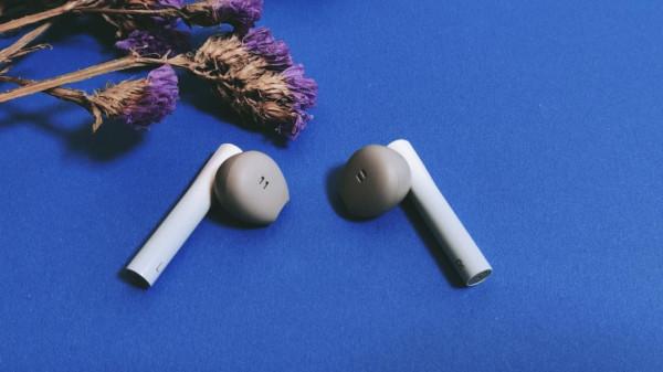 美到超出天際——哈氪零度輕運動真無線耳機