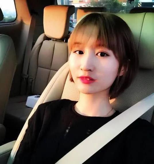 任嘉倫和老婆聶歡,今天又是羨慕聶歡的一天 任嘉倫和老婆聶歡,今天又是羨慕聶歡的一天