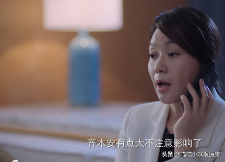 小眼睛塌鼻樑笑露牙齦,五官不端正卻依舊迷人的明星,只服這5位 小眼睛塌鼻樑笑露牙齦,五官不端正卻依舊迷人的明星,只服這5位