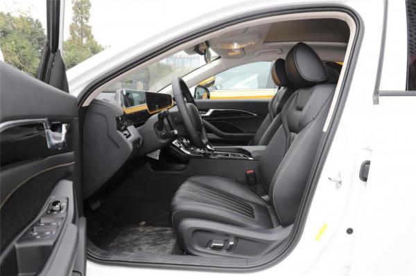 奔騰B70 2021款1.5T自動馭享型上車評測體驗如何? 奔騰B70 2021款1.5T自動馭享型上車評測體驗如何?