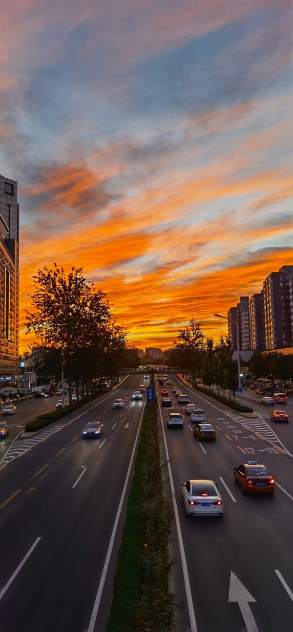 看,天空!刷屏了~ 看,天空!刷屏了~