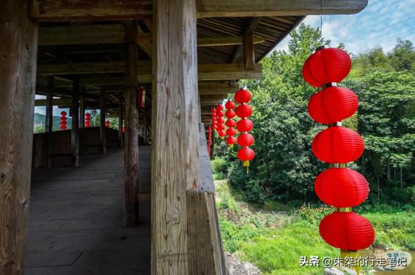 泰順最獨特的一座廊橋，不對稱的奇特結構，堪稱廊橋中的比薩斜塔