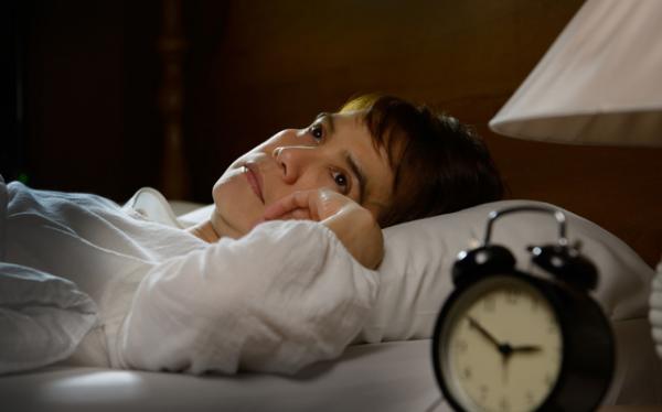 凌晨三四點醒來，再難入睡，是怎麼回事？醫生來告訴你答案