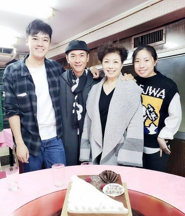 5大美男今昔顏值對比，有人名利雙收越老越帥，有人轉行賣保險