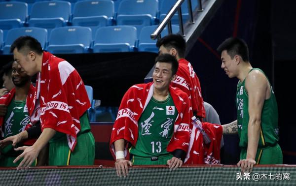 完全體遼寧炫技，廣東只剩冠軍的心