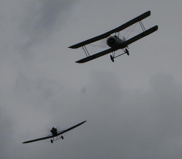 1954年，中國空軍誤擊英國客機讓美國出動雙航母施壓，後來怎麼樣