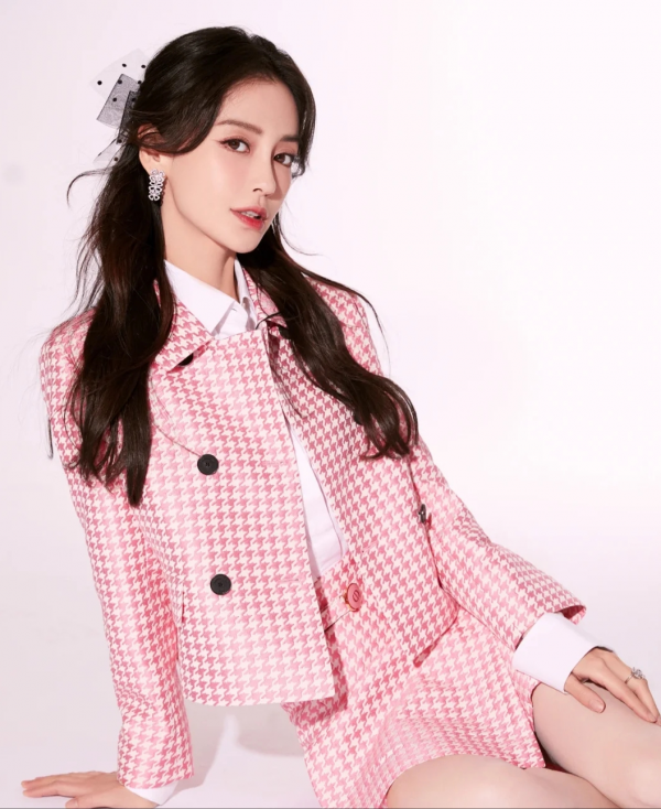angelababy粉色千鳥格套裝好甜啊