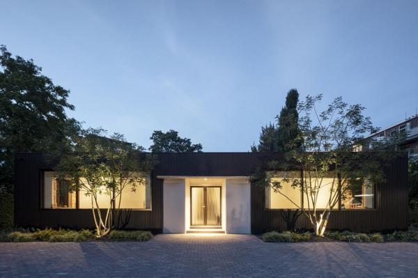 破舊的體育大樓改造成私人住宅:新與舊的碰撞 破舊的體育大樓改造成私人住宅:新與舊的碰撞