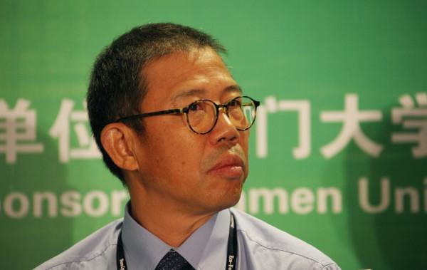 鍾首富曾做娃哈哈的代理，雷軍是求伯君愛將，哪些後浪超過了前浪