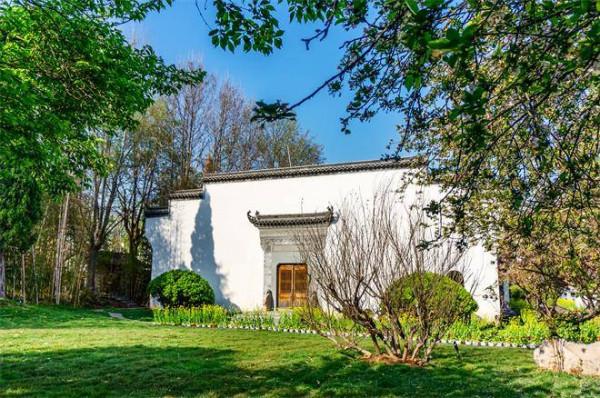 環境超讚的徽式餐廳，集美們衝鴨