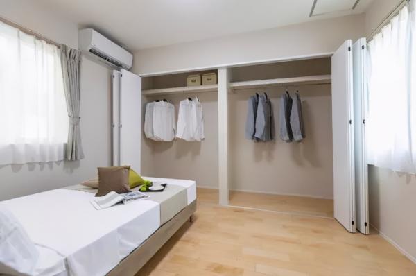 臥室越來越流行“去衣櫃化”設計，只有親身體驗過，才知道多爽