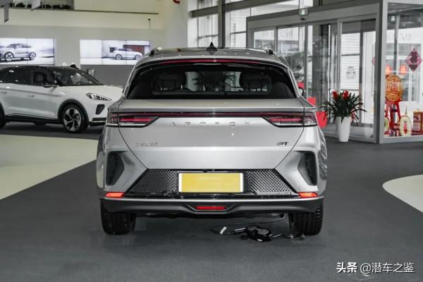 朋友勸買理想ONE，我更看好極狐 阿爾法T，新能源汽車到底怎麼選？