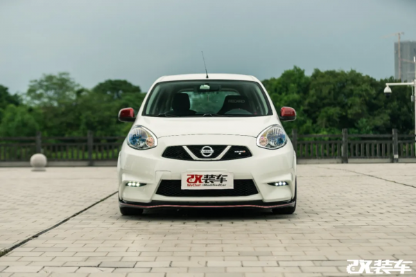 全國僅此一輛戰神GT-R的小表弟，沒想到nismo還有買菜功能