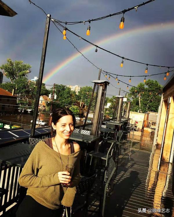 看見魔法照進現實:致敬經典影視動漫的女畫家Shannon Bonatakis 看見魔法照進現實:致敬經典影視動漫的女畫家Shannon Bonatakis