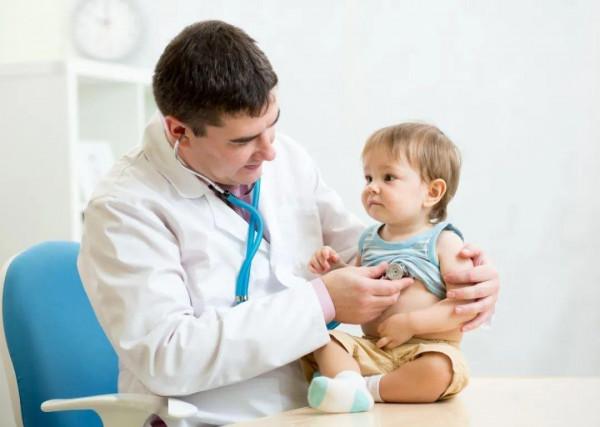 有些寶寶四個月就長牙,有些一歲多才長,寶寶出牙早晚與什麼有關 有些寶寶四個月就長牙,有些一歲多才長,寶寶出牙早晚與什麼有關