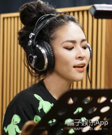 還記得《中國好聲音》的畢夏嗎？被籃球國手示愛？