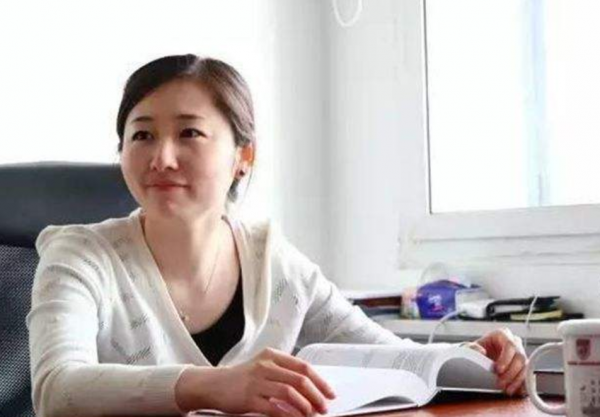 中國女科學家榮獲千萬元大獎，拒絕國外高薪待遇，堅持回國效力