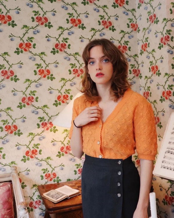 外套裡面別穿衛衣了！秋冬這麼穿撩人又氣質